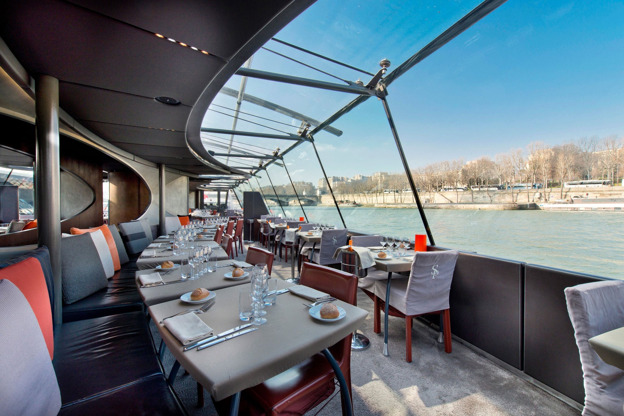 Crucero + almuerzo por el Sena: ¡vive la magia de París!