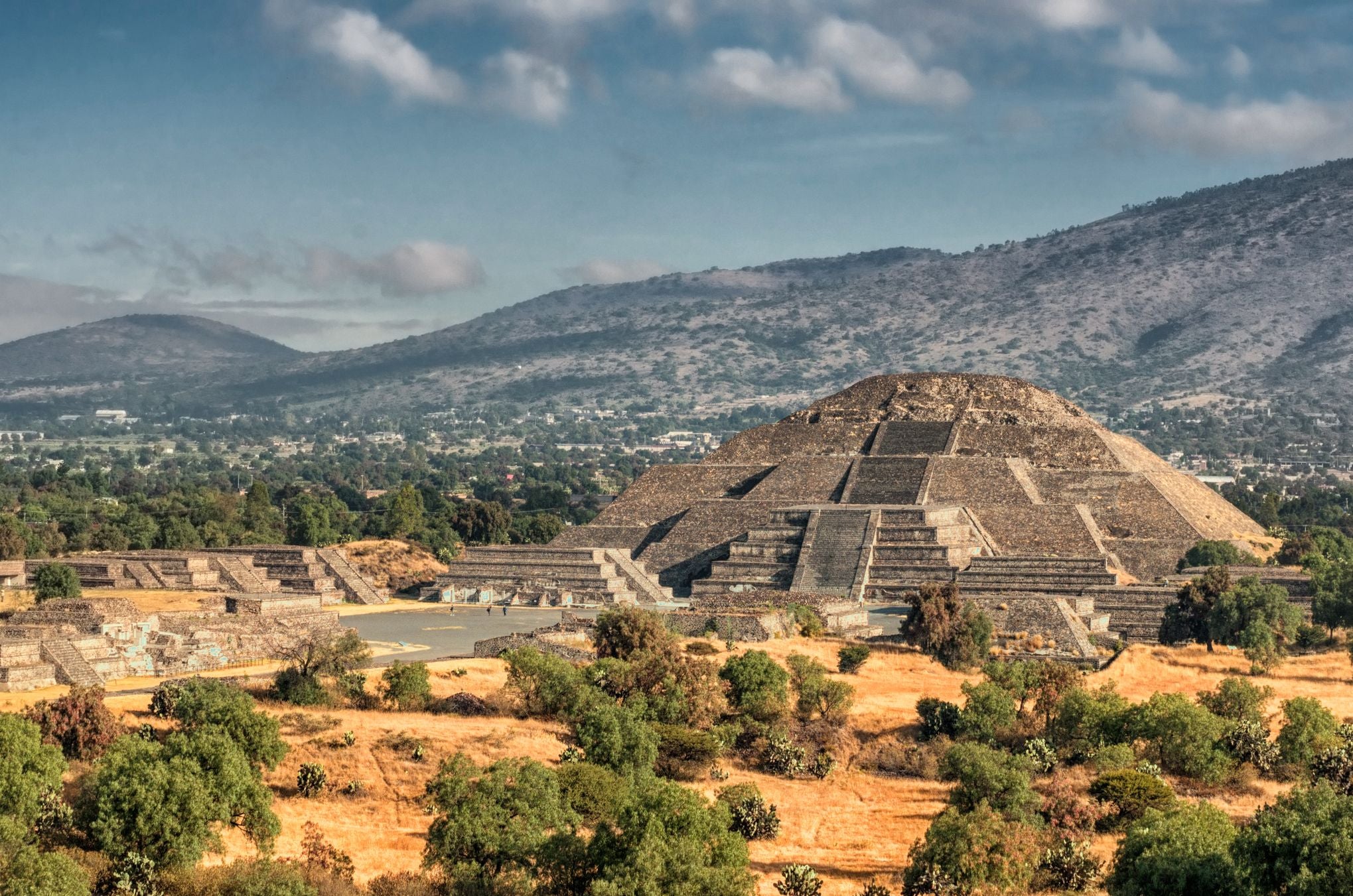 Transporte y entrada a Teotihuacán
